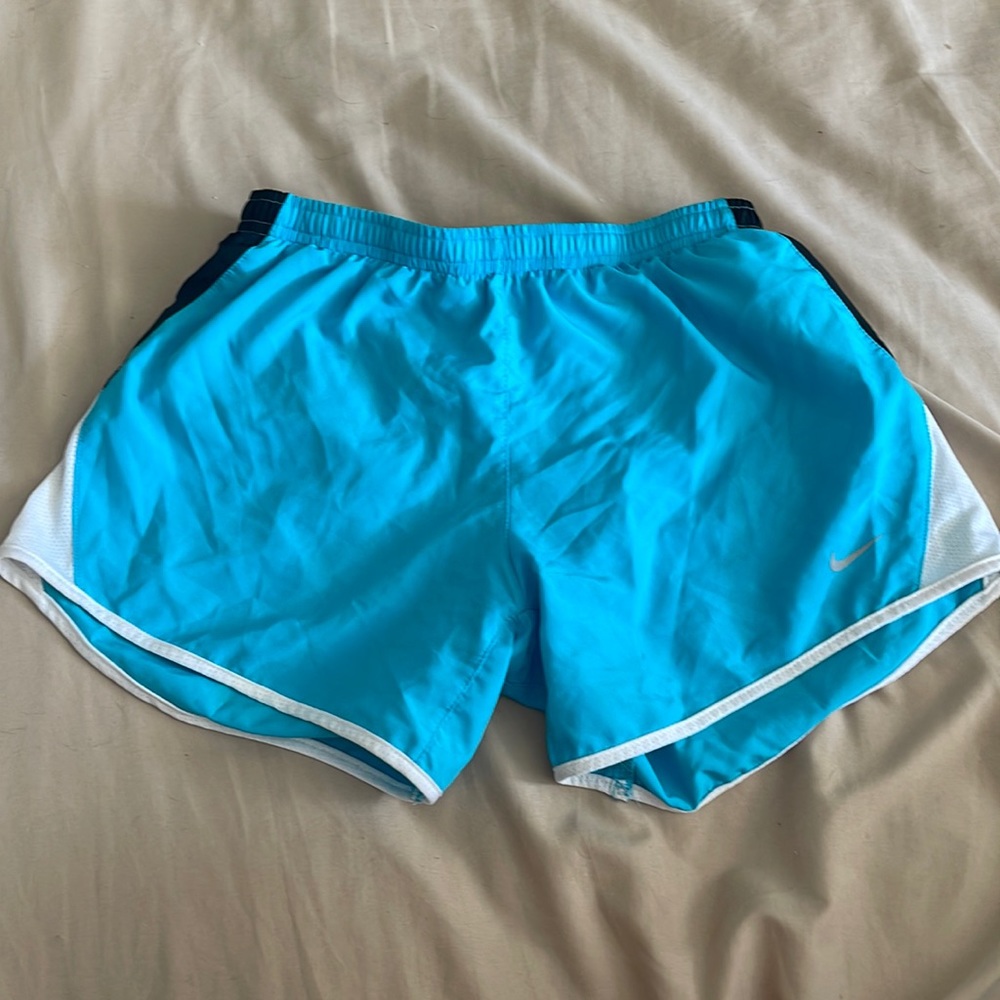 Nike track shorts (CH)